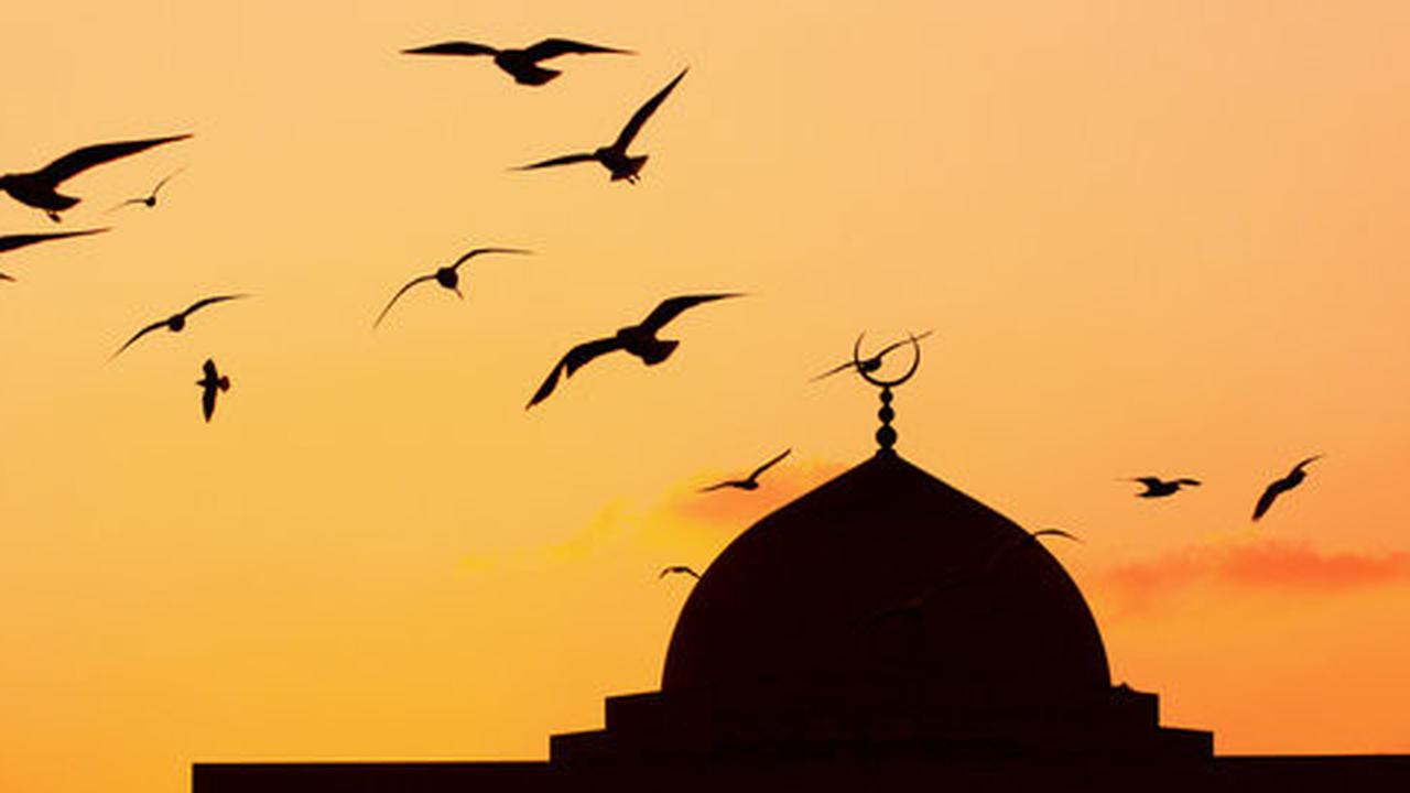 Tidak pernah salat di masjid