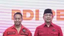 Pasangan bakal calon gubernur dan wakil gubernur Jawa Tengah, Jenderal TNI (purn) Andika Perkasa dan Hendrar Prihadi saat menerima surat rekomendasi dari PDIP untuk maju dalam Pemilihan Kepala Daerah (Pilkada) Jateng 2024. (Liputan6.com/Angga Yuniar)