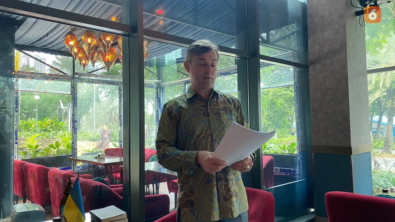 Duta Besar Ukraina Vasyl Hamianin menyebut 92 negara dan sembilan organisasi internasional yang hadir dalam Konferensi Tingkat Tinggi Perdamaian Ukraina yang berlangsung di Burgenstock, Swiss (Dok. Liputan6.com/Teddy Tri Setio Berty).