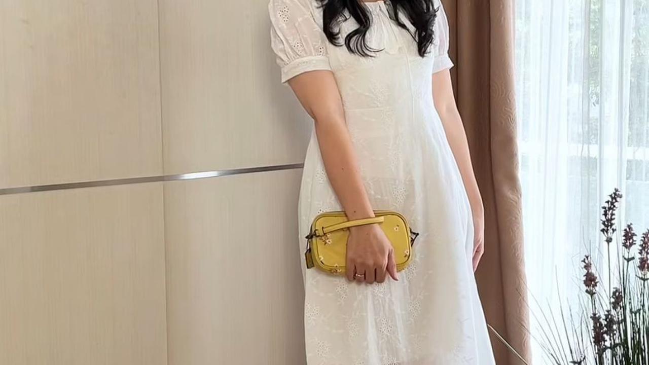 5 Gaya OOTD Asmirandah yang Kasual dan Tetap Stylish, Bisa Tiru!