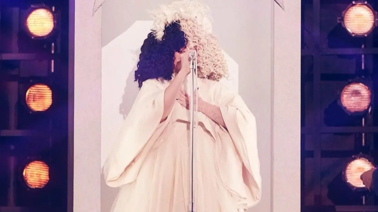 [Fimela] Sia Furler