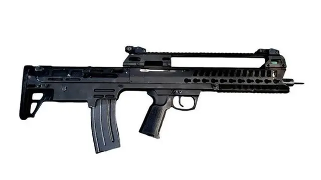 Balitbang Kemhan melakukan Uji Fungsi Prototipe Senapan serbu IFAR 22 Kaliber 5,56 mm buatan swasta nasional PT Republik Armamen Industri, anak perusahaan dari PT Republik Korpora Indonesia. (Dok Balitbang Kemhan)