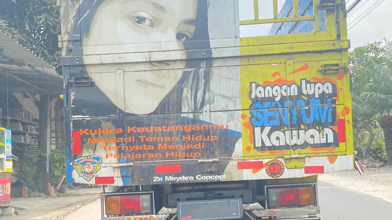 Ilustrasi tulisan, gambar lucu di bak truk