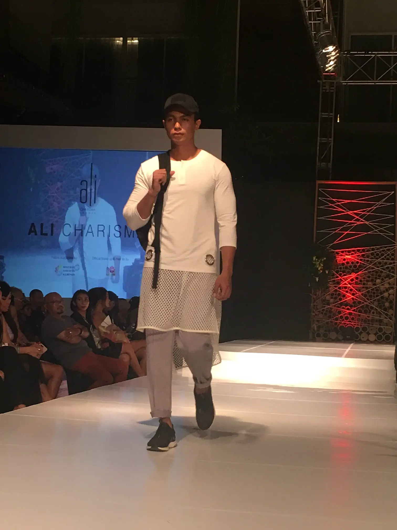 Intip tren busana pria terkini dari panggung Bali Fashion Trend 2018