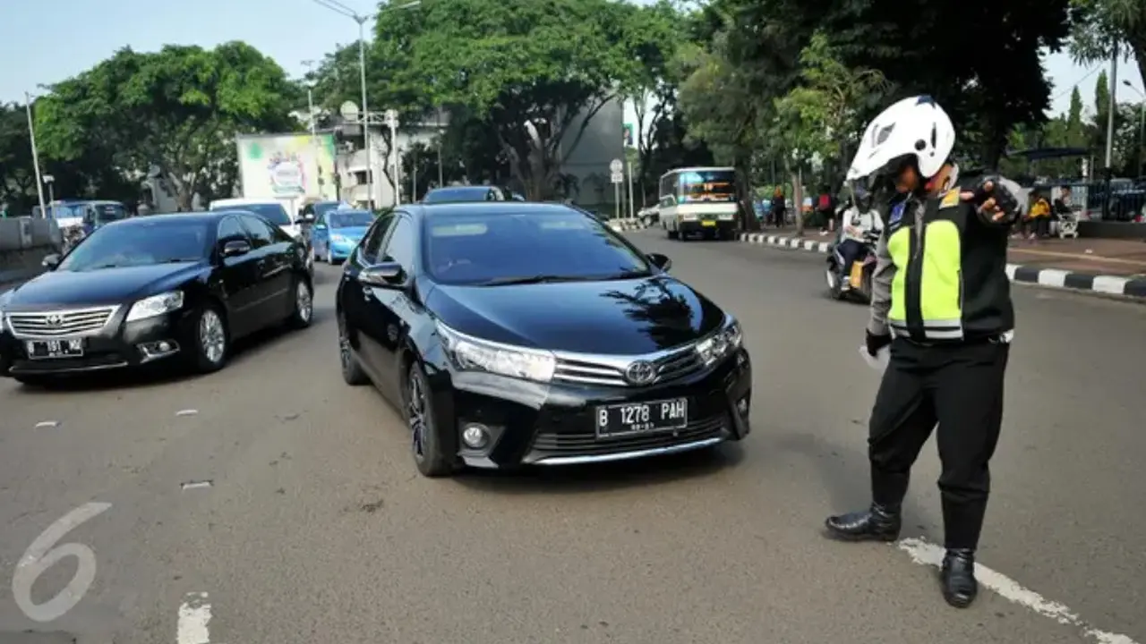 Jelang akhir pekan, Jumat (15/11/2024), kebijakan ganjil genap Jakarta tetap berlaku.