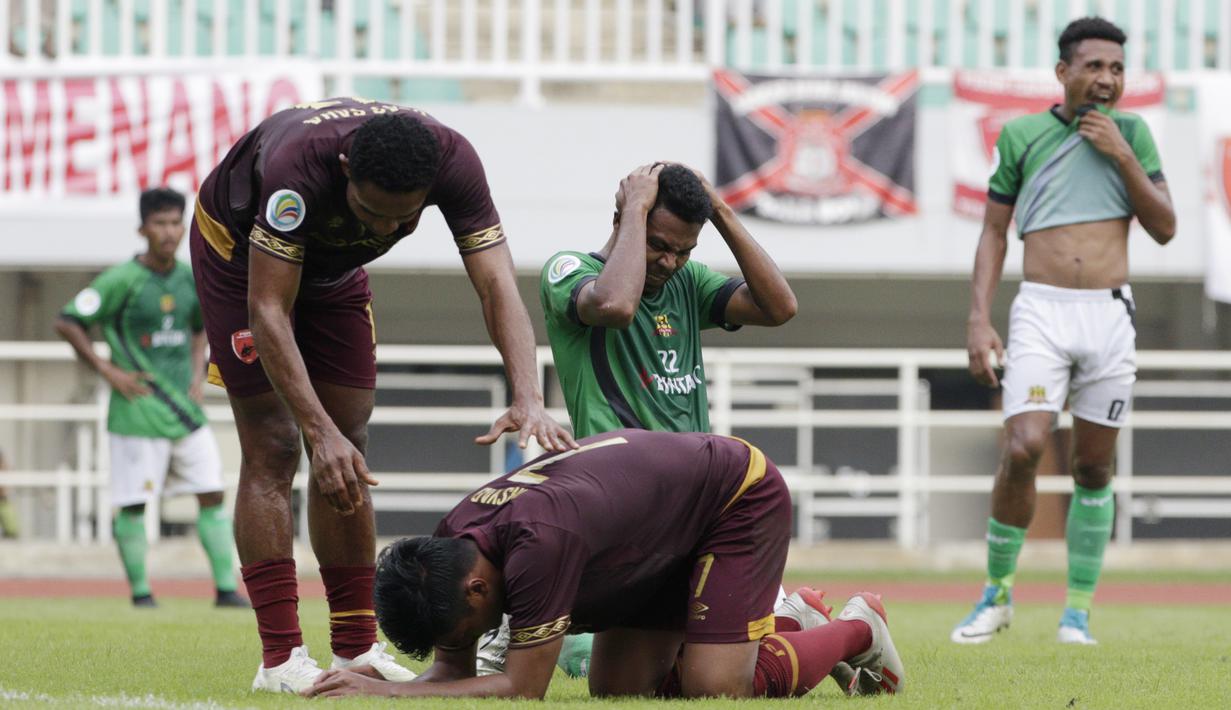 Pemain PSM Makassar, Irsyad Maulana, usai mencetak gol ke gawang Lalenok United pada laga Piala AFC di Stadion Pakansari, Bogor, Jawa Barat, Rabu (29/1/2020). PSM menang 3-1 atas Lalenok United. (Bola.com/M Iqbal Ichsan)