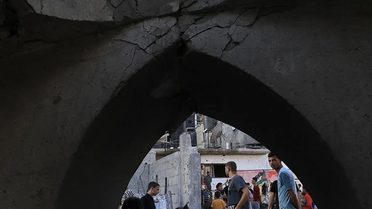 Masjid Khalid bin Walid menjadi salah satu masjid megah yang dikagumi warga Jalur Gaza. Mahmud Hams / AFP