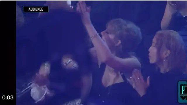 Reaksi Taylor Swift saat menyaksikan penampilan Olivia Rodrigo di MTV VMA 2023. (Foto: Twitter/ Olivia Rodrigo HQ)