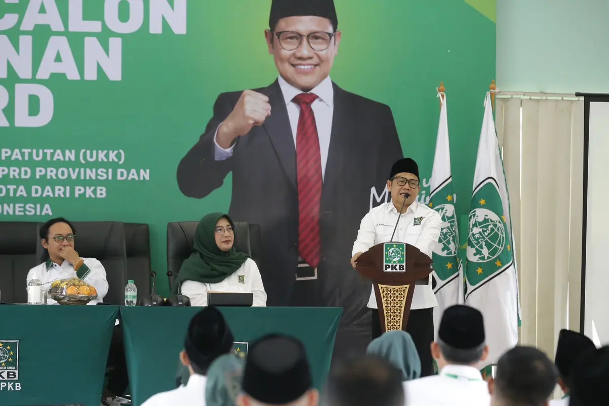 Ketua Umum PKB Abdul Muhaimin Iskandar alias Cak Imin saat berpidato dalam gelaran Uji Kelayakan dan Kepatutan bagi seluruh calon pimpinan DPRD Fraksi PKB se-Indonesia di Kantor DPP PKB, Jakarta Pusat, Minggu (21/7/2024).