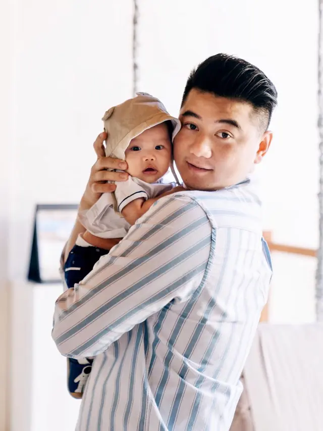 7 Momen Chef Arnold Waktu Asuh Anak Ini Bikin Gemas