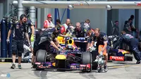 Wah, Ban Kanan Webber Terbang dan Lukai Seorang Kameramen