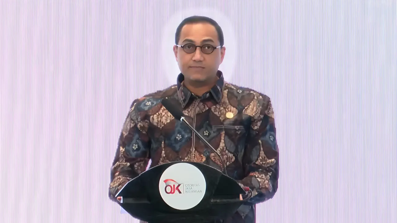 Kepala Eksekutif Pengawas Pasar Modal, Keuangan Derivatif, dan Bursa Karbon OJK Hasan Fawzi
