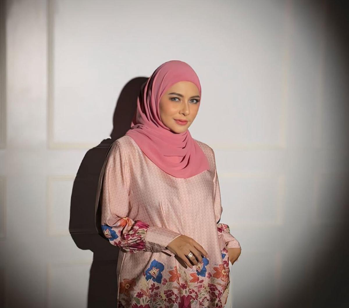 Potret Meisya Siregar Terbaru, Tampil Fresh dan Makin Berkelas dengan Hijab Pink Pastel