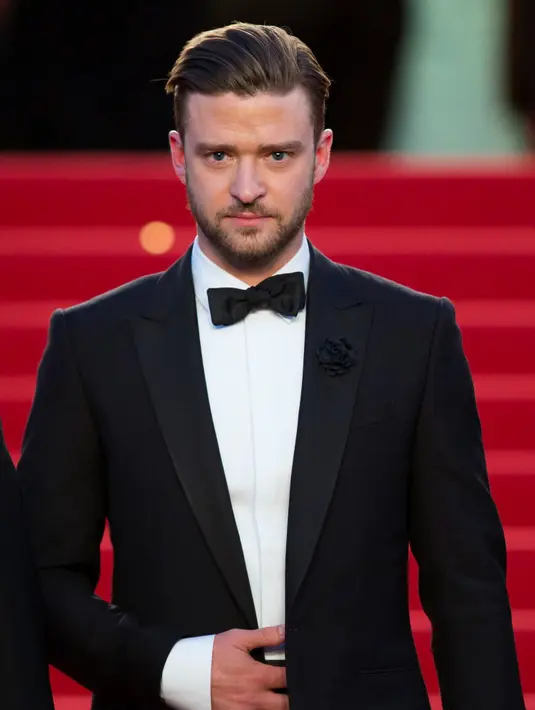 Sekalipun menyandang predikat bergengsi sebagai penyanyi kaliber Grammy Award, juga aktor peraih Emmy Award, Justin Timberlake tak lupa diri. (Bintang/EPA)