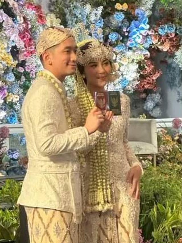 8 Potret Seleb Hadiri Pernikahan Adinda Thomas, Jennifer Dunn Tampil Manglingi