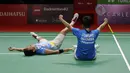 Luar biasa. Ganda putri debutan Indonesia, Apriyani Rahayu/Siti Fadia Silva Ramadhanti yang baru dipasangkan sejak ajang SEA Games Vietnam lalu mampu menembus final di super series pertama mereka, Daihatsu Indonesia Masters 2022 usai menyingkirkan wakil Malaysia, Pearly Tan/Thinaah Muralitharan di babak semifinal, Sabtu (11/6/2022) di Istora Senayan, Jakarta. (Bola.com/Ikhwan Yanuar)