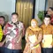 Partai Golkar resmi mengusung pasangan Khofifah Indar Parawansa dan Emil Dardak dalam Pilkada Jawa Timur 2024. (Liputan6.com/Nanda Perdana Putra)
