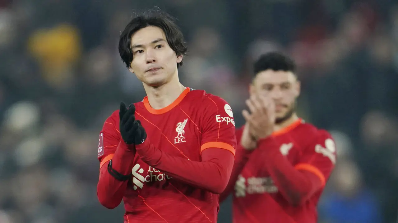 Foto: Takumi Minamino Jadi Bintang Kemenangan Liverpool, Chelsea Susah Payah Lolos ke Perempat Final Piala FA