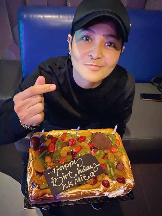 Genap Berusia 34 Tahun, Ini 6 Transformasi Mita The Virgin yang Awet Muda