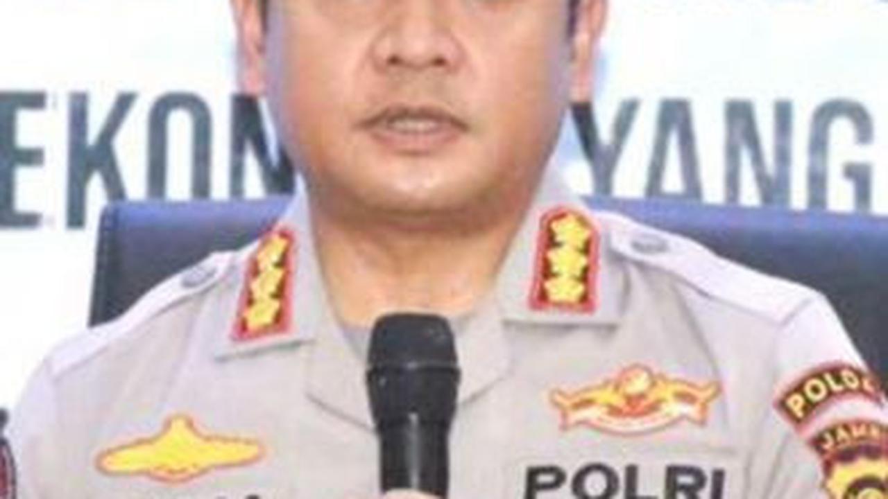 Kabid Humas Polda Jambi Kombes Pol Mulia Prianto membenarkan adanya laporan dari masyarakat bahwa Aipda Ari Wahyudi meminta uang.