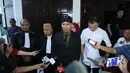Seperti diketahui, dalam sidang yang digelar pada 16 April 2018 lalu, Jaksa menjerat Ahmad Dhani dengan  ancaman pidana enam tahun. (Nurwahyunan/Bintang.com)