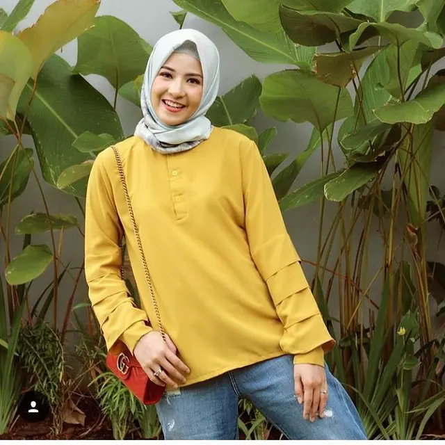 Kini Makin Syari, Ini 6 Potret Lawas Penampilan Natasha Rizky Pakai Celana