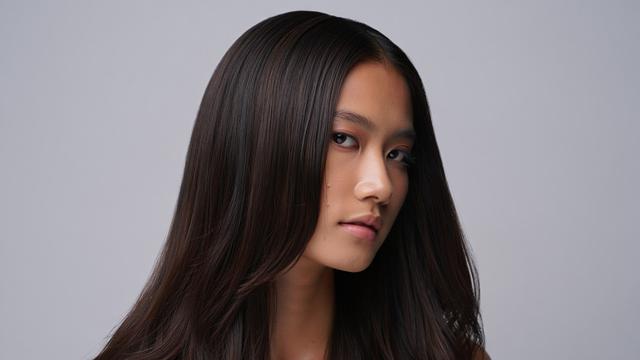 9 Model Rambut Layer Medium yang Cocok untuk Aktivitas Sehari-hari ...