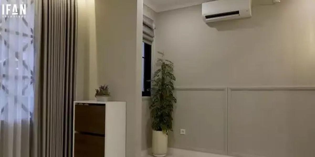 9 Potret Dapur di Rumah Mewah Ifan Seventeen dan Citra Monica yang Modelnya Ala Eropa