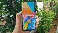 Penampilan Oppo A78 yang resmi diperkenalkan untuk pasar Indonesia. (Liputan6.com/Agustinus M. Damar)