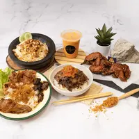 Hangry menjadi multi brand virtual restaurant yang berawal dari kecintaan Abraham dan teman-temannya terhadap pada makanan (Foto: Hangry)