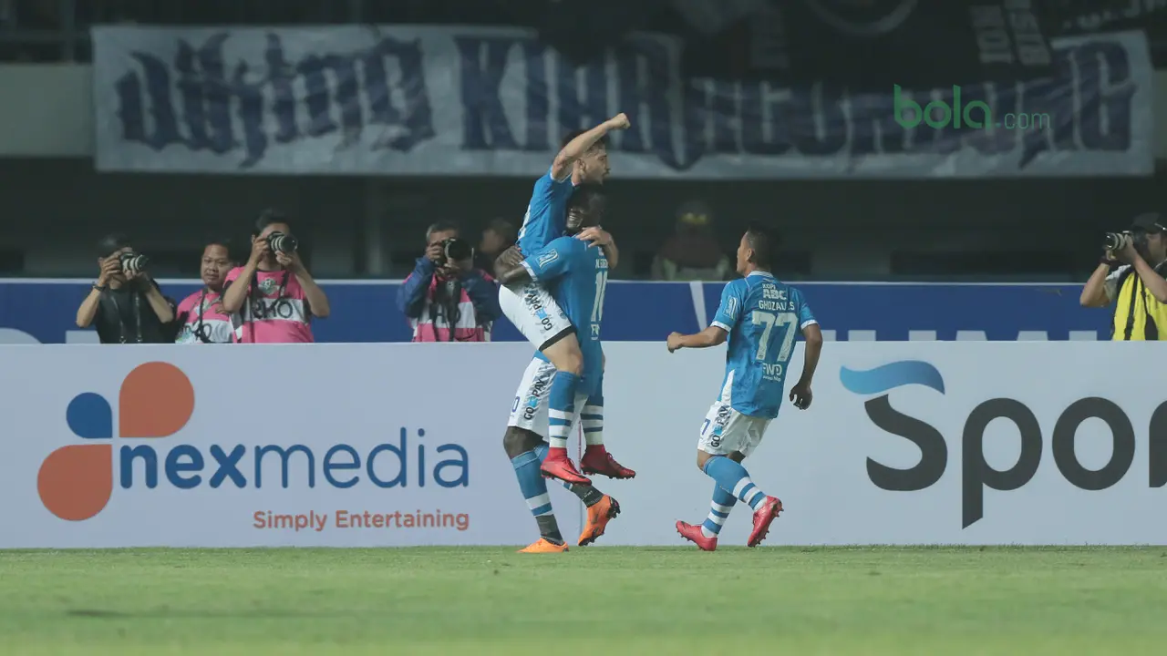 Persib Bandung, Mitra Kukar, Liga 1 Indonesia, Bola.com