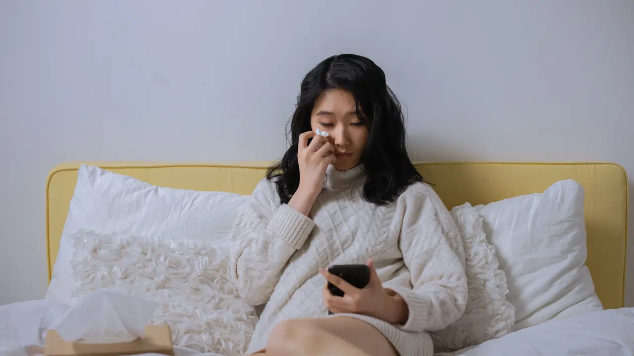 Cara 12 Zodiak Menyikapi Pengkhianatan Cinta, Ada yang Hanya Memendam