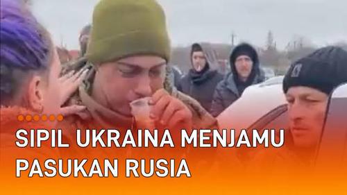 VIDEO: Momen Haru Sipil Ukraina Menjamu Kue dan Teh Pada Pasukan Rusia