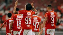 Penyerang Bali United, Diego Campos, merayakan gol yang dicetaknya ke gawang PSM Makassar dalam laga pekan ke-30 BRI Super League 2025/2026, Senin (27/4/2026). (Bola.com/Alit Binawan)