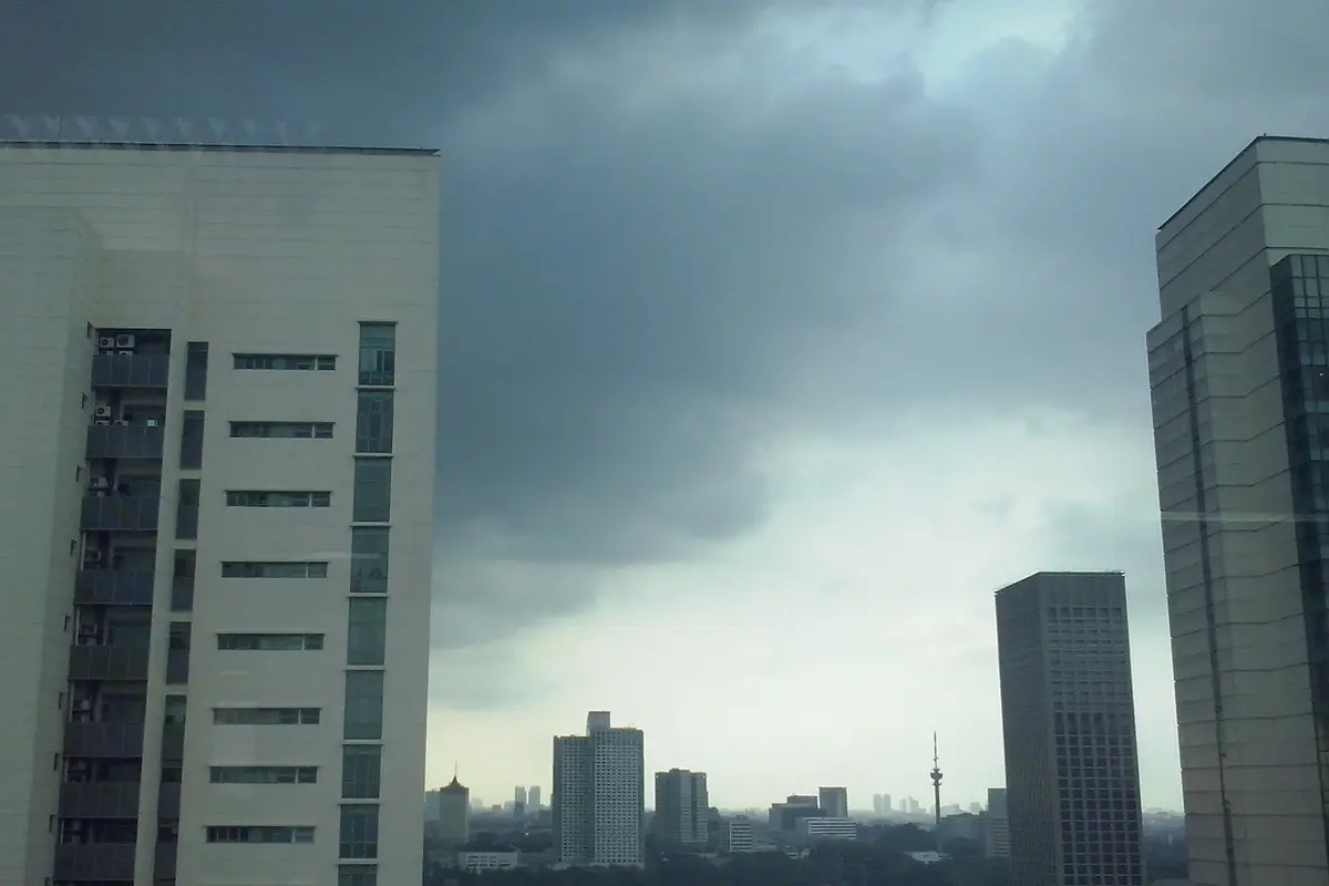 Cuaca Jakarta dan Sekitarnya Diprediksi Berawan Sepanjang Hari