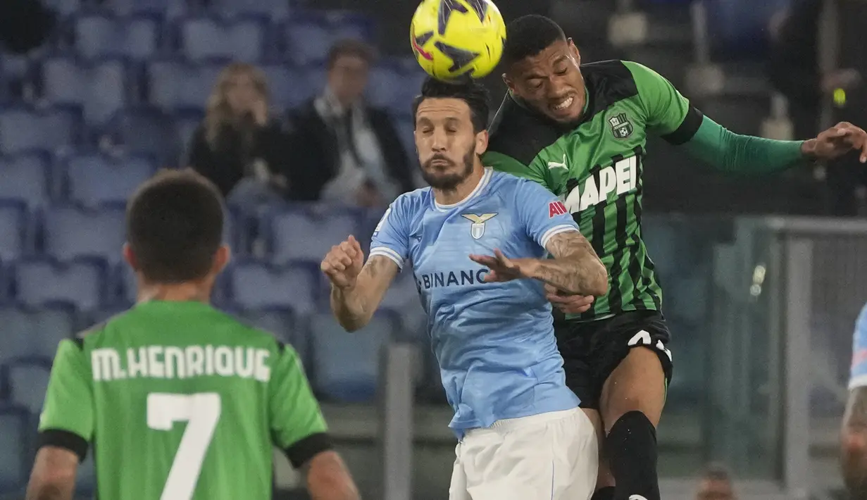 Kemenangan ini membuat tim asuhan Maurizio Sarri kembali ke peringkat kedua dan menunda perayaan gelar juara Napoli. (AP Photo/Gregorio Borgia)