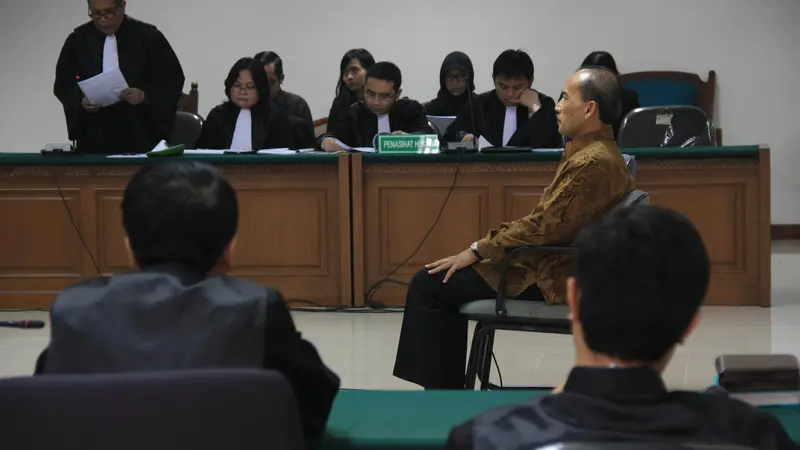 [FOTO] Mengacu Undang-undang BI, Budi Mulya Kebal Hukum?