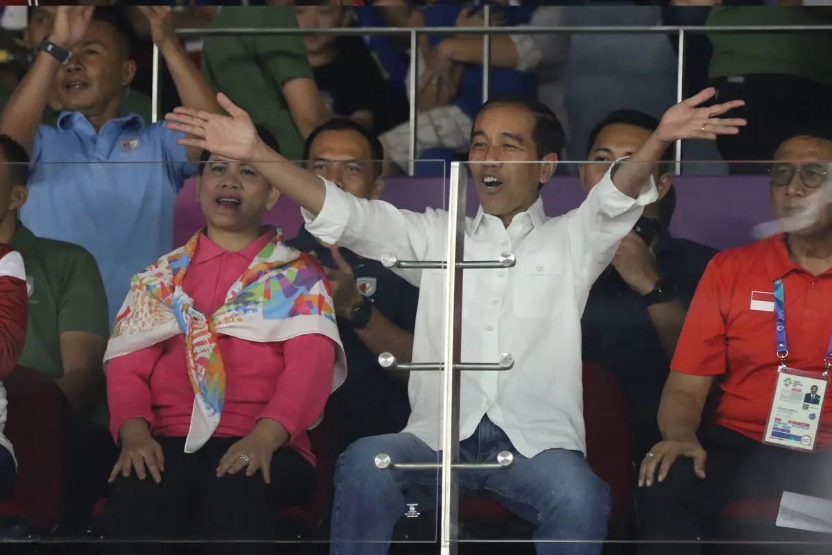 Presiden Jokowi Saksikan Final Bulutangkis Beregu Putra Asian Games 2018