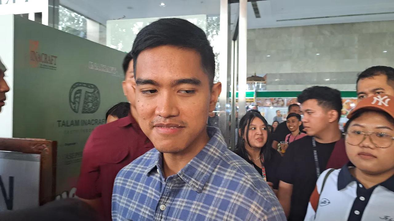 Melihat putusan MK tersebut, menurut Kaesang, Indonesia baru bisa menerima pemimpin muda pada lima sampai 10 tahun mendatang.