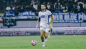 Prediksi Persijap vs Persib: Pangeran Biru Rawan Keletihan