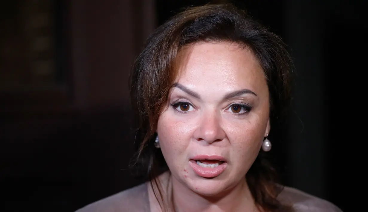 Pengacara Rusia, Natalia Veselnitskaya saat sesi wawancara di Moskow, 11 Juli 2017. Veselnitskaya melalui penerjemah menegaskan dirinya bukanlah pengacara pemerintah Rusia seperti yang diduga Donald Trump Jr. (AP Photo/Alexander Zemlianichenko)