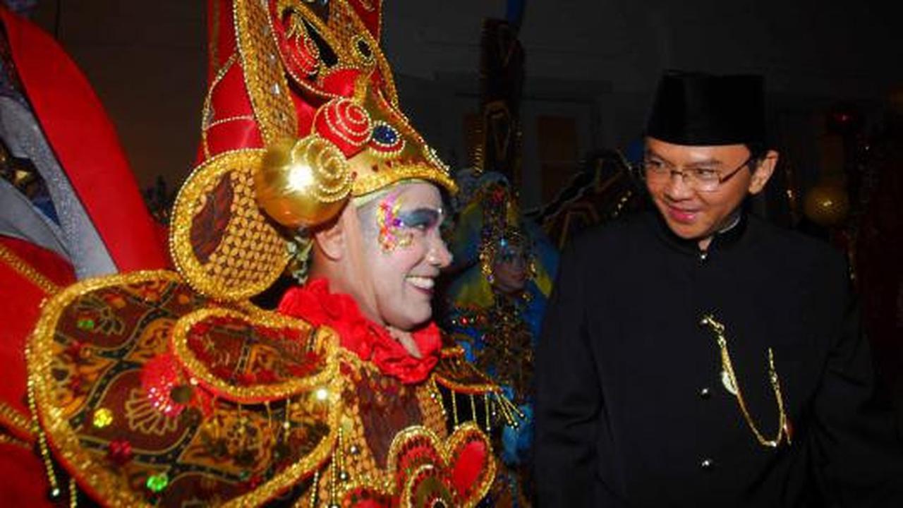 Ahok buka karnaval car free day night di Jakarta