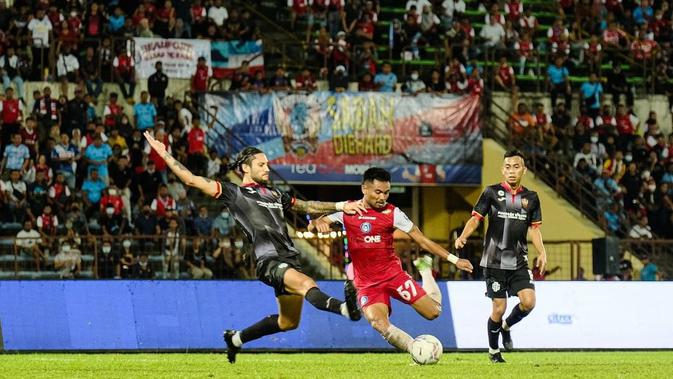 <p>Saddil Ramdani saat membela Sabah FC di Liga Super Malaysia 2022. (Instagram/@officialsabahfc)</p>