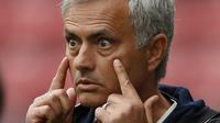 Jose Mourinho (Reuters / Lee Smith)