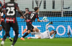 Winger AC Milan, Christian Pulisic merayakan golnya ke gawang Napoli, Senin (29/9/2025) (AP Photo/Luca Bruno)