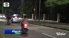 Simak berita kriminal dan peristiwa terkini dalam Fokus Pagi dengan pilihan topik sebagai berikut, Tawuran Dua Kelompok Warga, Rumah Kontrakan Hangus Terbakar, Kasus Dugaan Arisan Fiktif, Pesta Pernikahan Dibubarkan Petugas.
