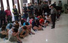 Puluhan WNA penghuni rumah elite di Bandung masih diperiksa