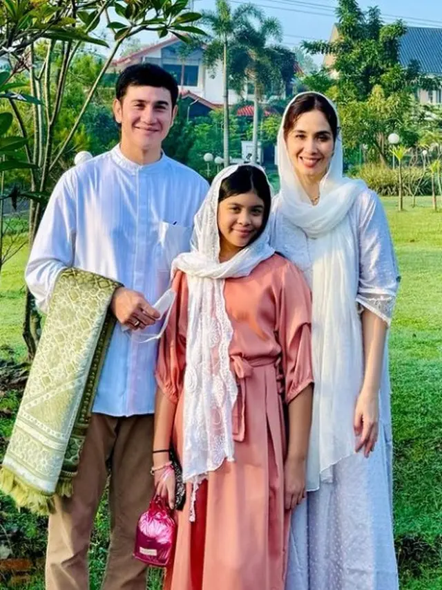 Vino G Bastian dan keluarga (Instagram/vinogbastian_)