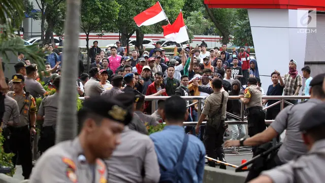 Demo di KPK Berujung Ricuh