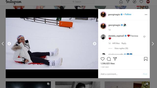 Kekasih Cristiano Ronaldo, Georgina Rodriguez tengah menikmati salju di Italia Utara